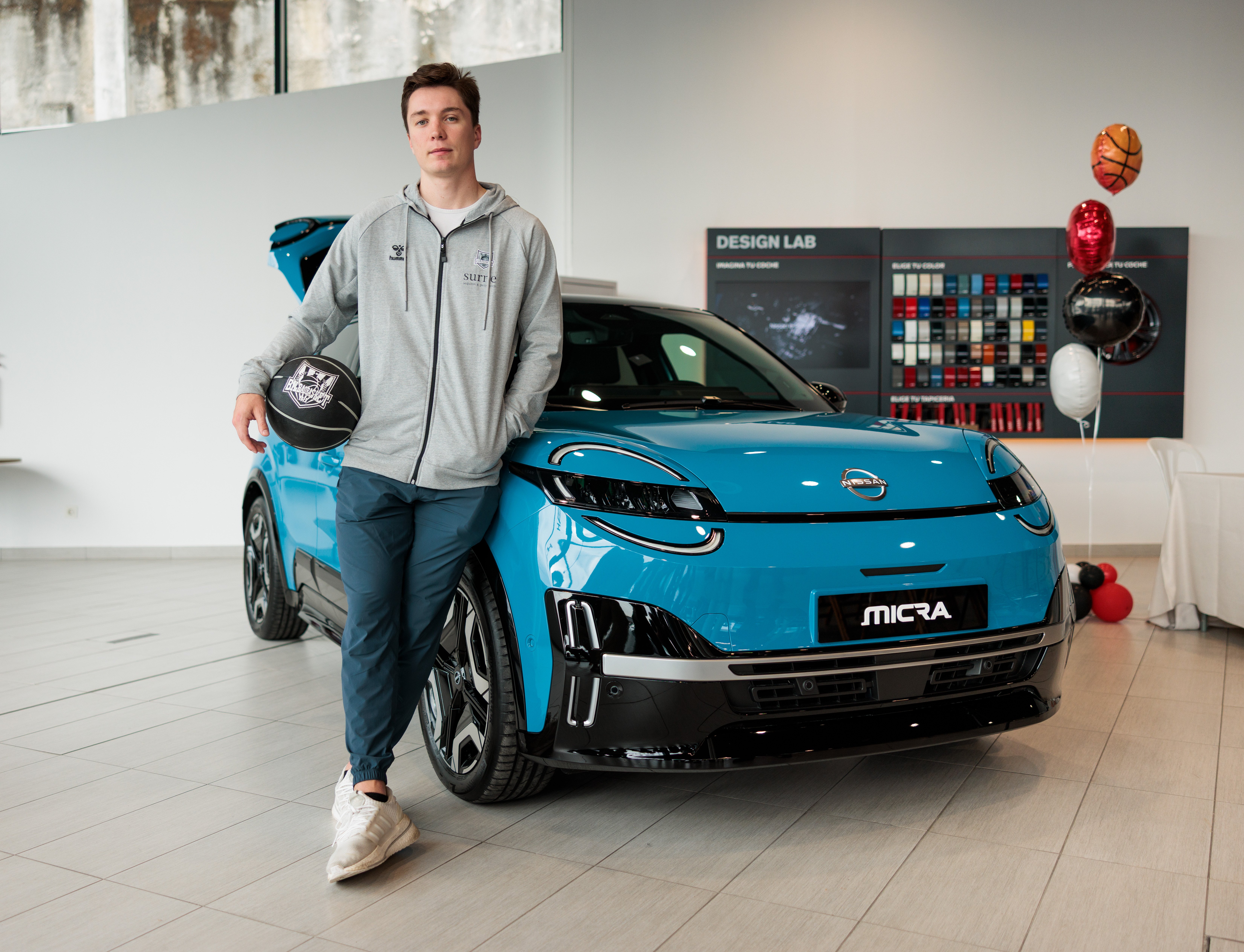 Nissan Blendio Kalauto renueva su apoyo al Bilbao Basket con una doble presentación: Justin Jaworski y el nuevo Nissan Micra