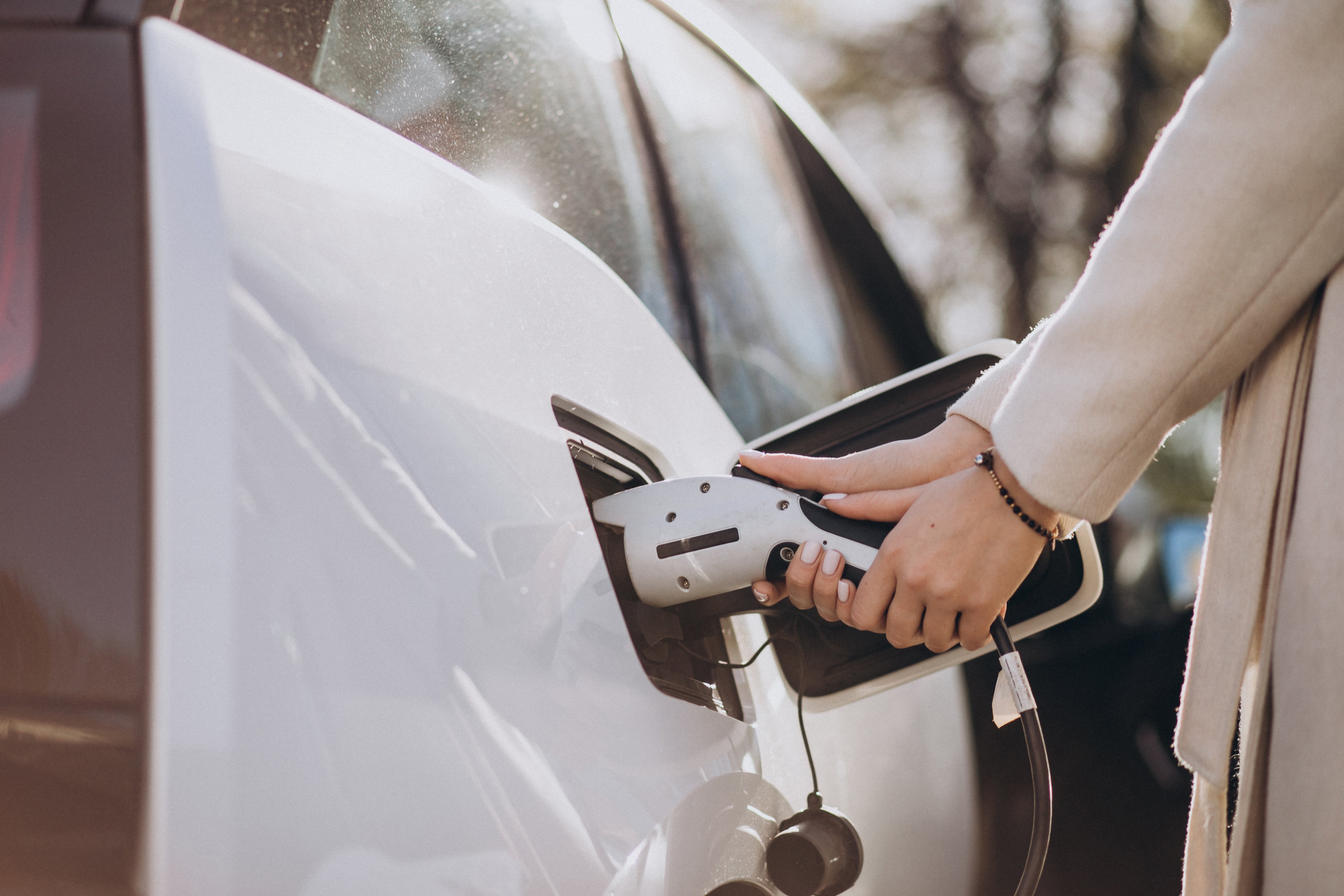 Verdades y mentiras de los coches eléctricos: desmontando mitos